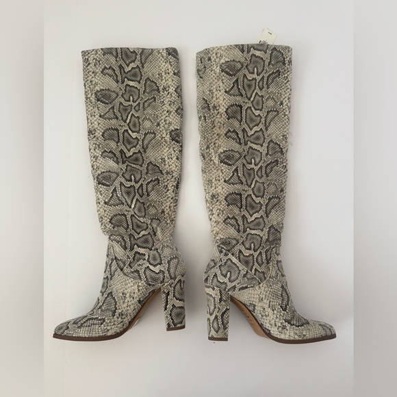 Express Snake Print Over the Knee Boots Size 7 - Picture 3 of 10